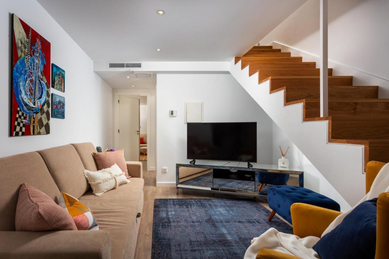 Stupendo- Two Rooms, Patio With Refreshing Pond-Center-Air Conditioning-Free Park Лиссабон Экстерьер фото